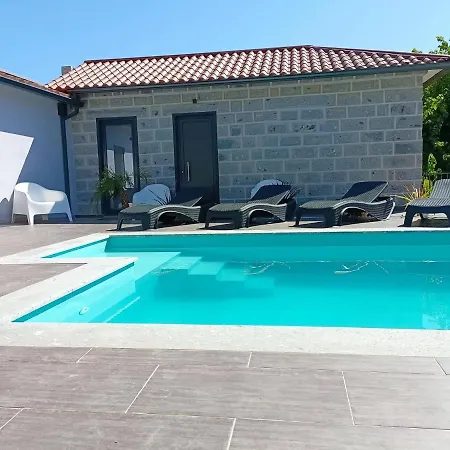 Andreihouse * Amares